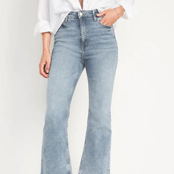 Old Navy Higher High-Waisted Cropped Flare Jeans for Women New - Picture 2 of 10